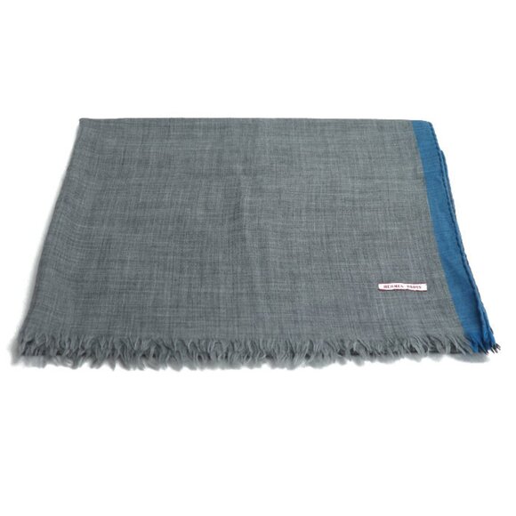 HERMES Authentic Gray Scarf